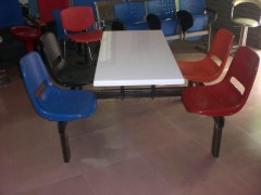 工厂食堂餐桌椅价格，广东鸿美佳厂家批发价格提供工厂餐桌椅