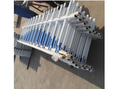 南宁道路护栏锌钢护栏生产厂家公路护栏优惠价图2