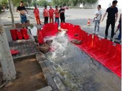 L型红色挡水板-可独自支撑站立的洪板-组合式防洪板