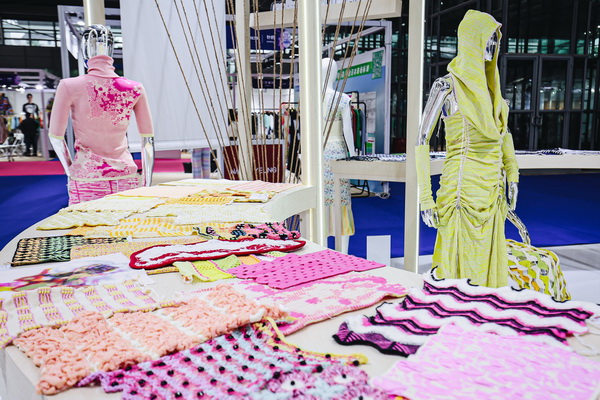 潮涌鹏城，开启时尚 “超链接”丨第30届FASHION SOURCE时尚之源深圳展、AW25深圳原创时装周盛大启幕